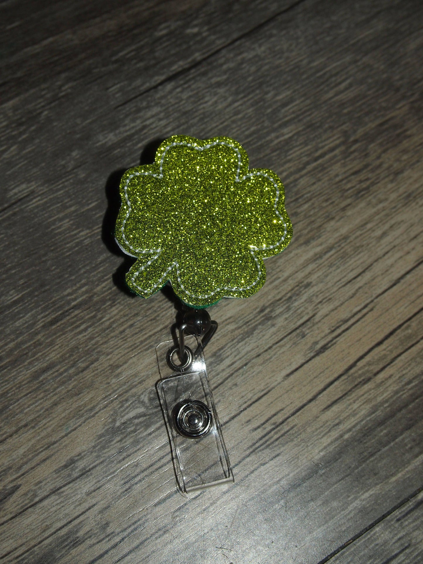 Nurse Badge Reel | four leaf clover ID Holder Retractable Badge Buddy Pediatric Nurse Gift Felt Badge Reel 4 leaf